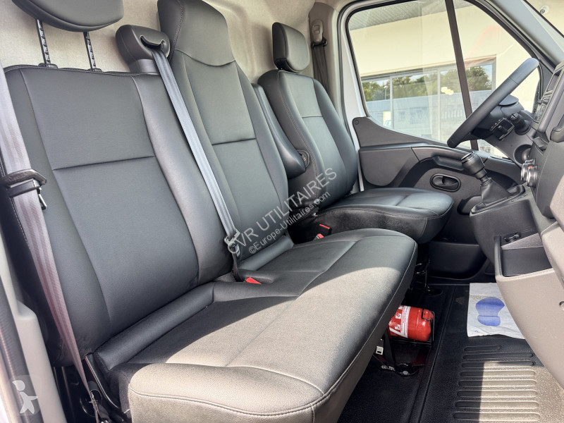 Bedrijfswagen Renault MASTER III FG R3500 L4H2...
