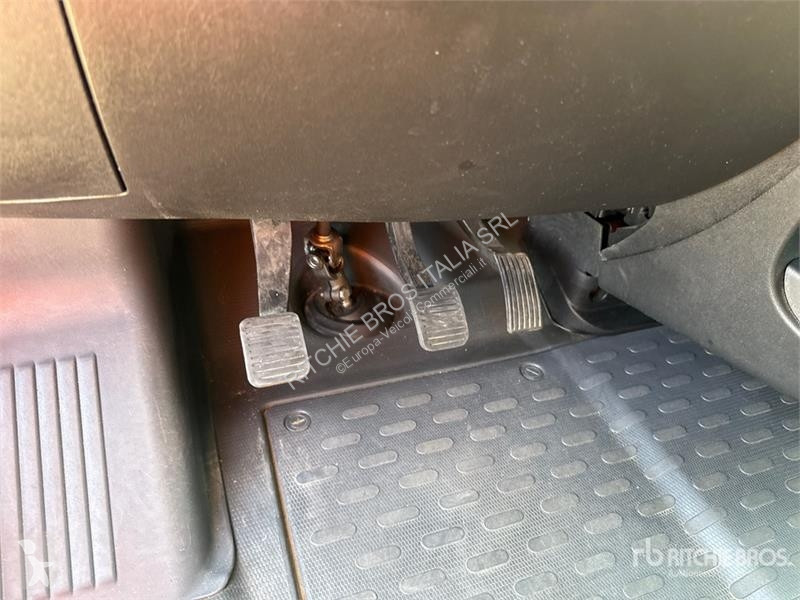 Véhicule utilitaire Opel 2.2