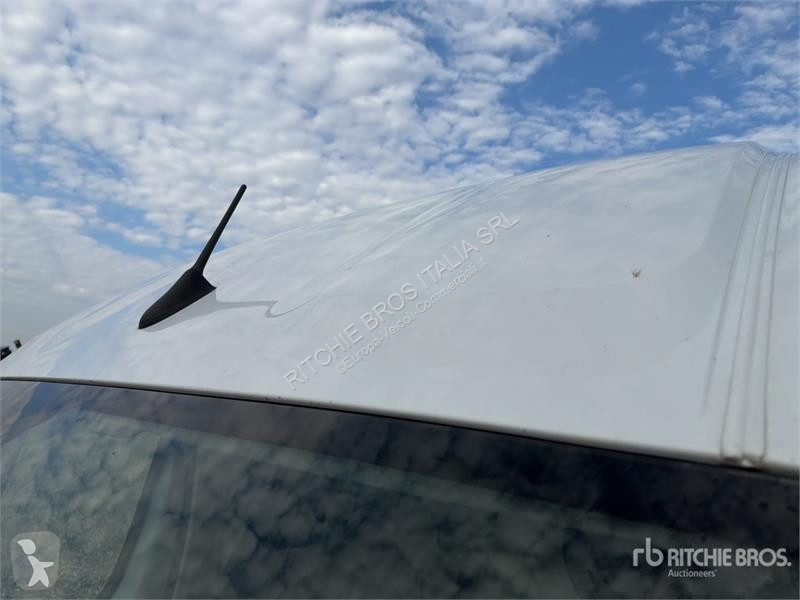 Véhicule utilitaire Opel 2.2