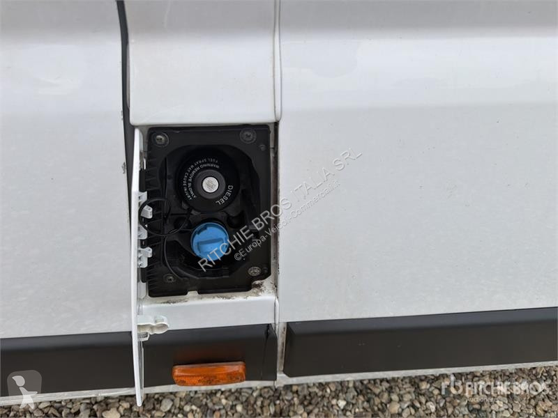 Véhicule utilitaire Opel 2.2