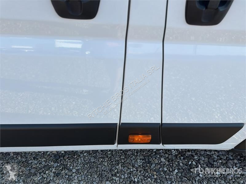 Véhicule utilitaire Opel