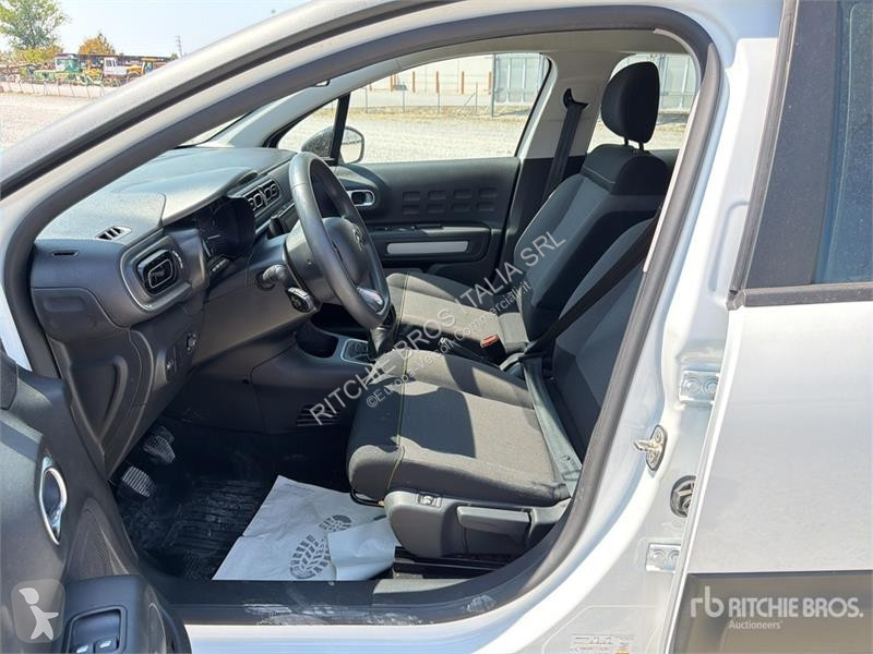 Комерційні автомобілі Citroën C3
