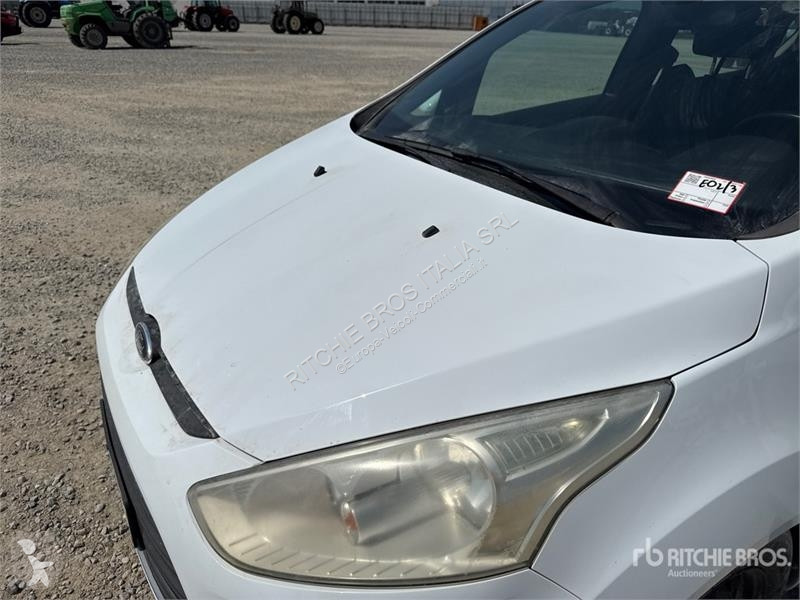 Véhicule utilitaire Ford