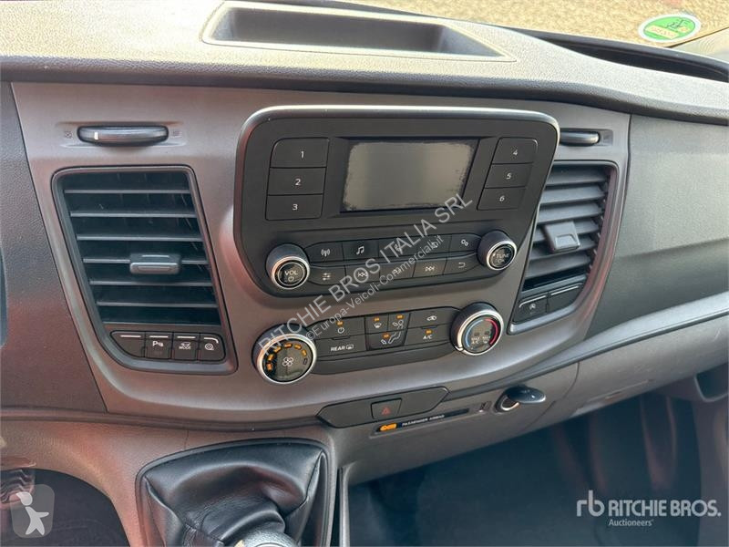 Лекотоварен автомобил Ford 2.0 TDCI 77