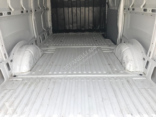 Furgoneta Iveco DAILY 35S14 V FURGONE
