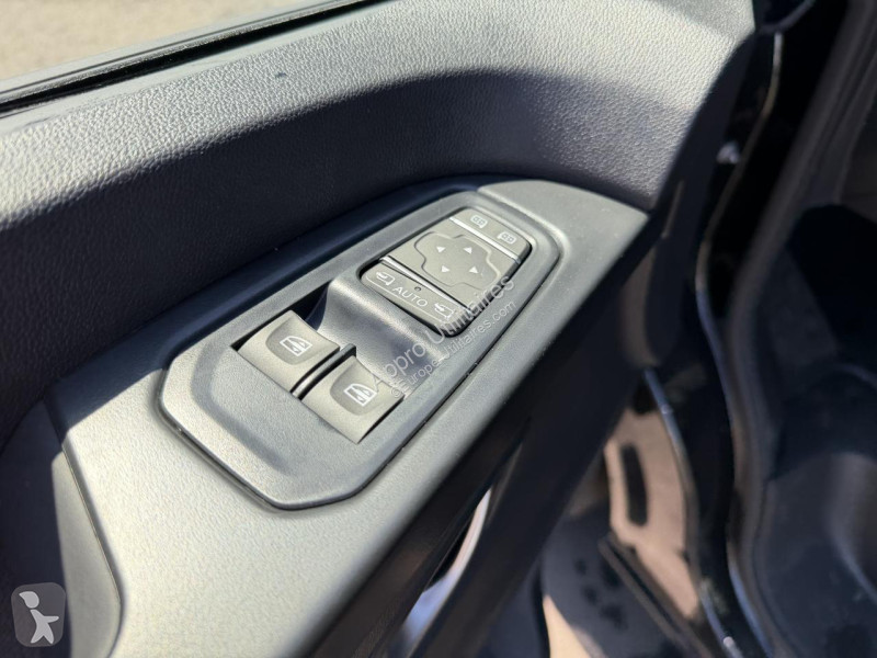 Véhicule utilitaire Renault TRAFIC L1H1 EXTRA...