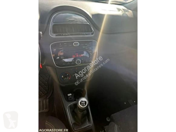 Véhicule utilitaire