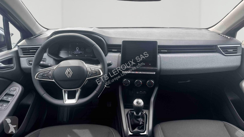 Лекотоварен автомобил Renault CLIO V