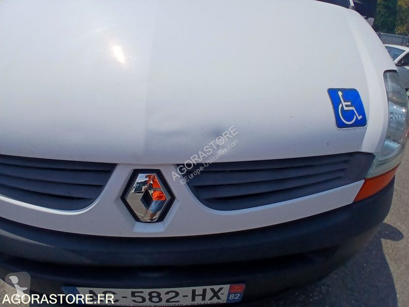 Комерційні автомобілі Renault MASTER