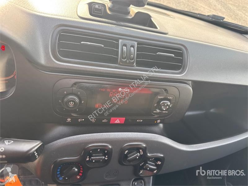 Комерційні автомобілі Fiat Cargo Van