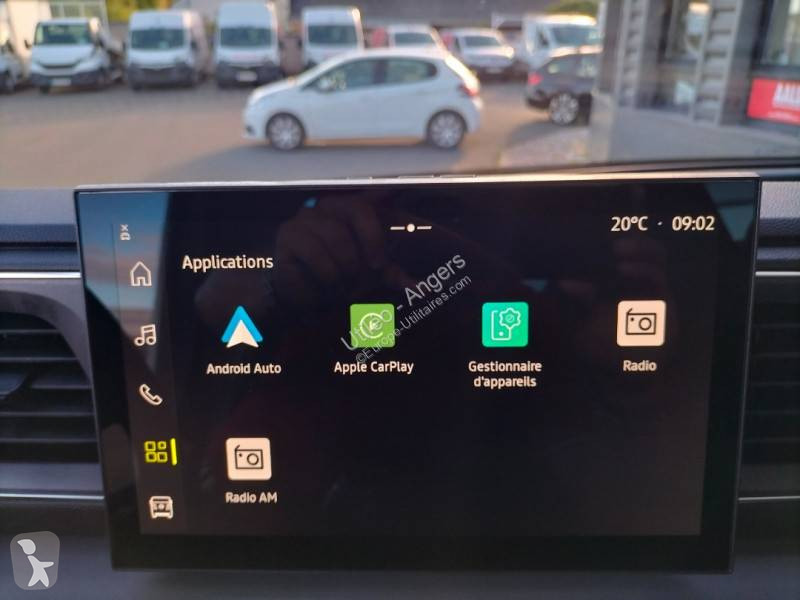 Véhicule utilitaire Nissan
