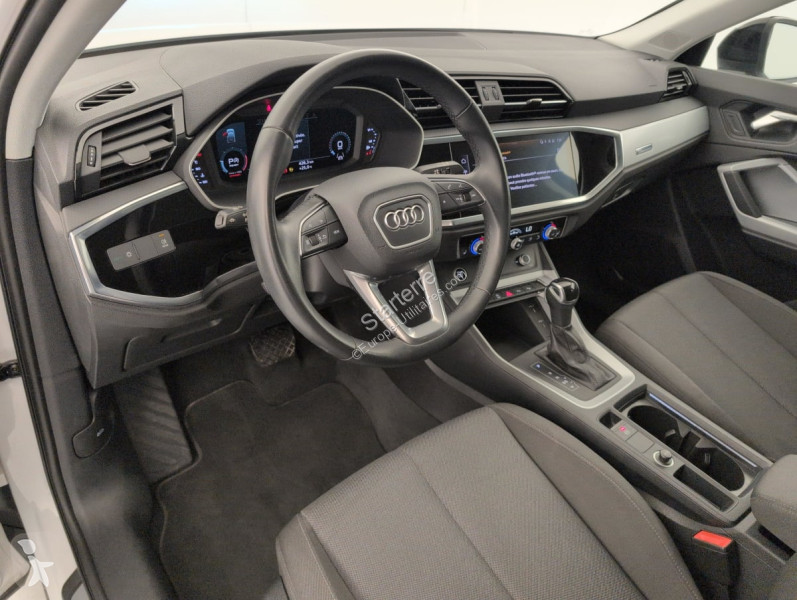 Véhicule utilitaire Audi Q3
