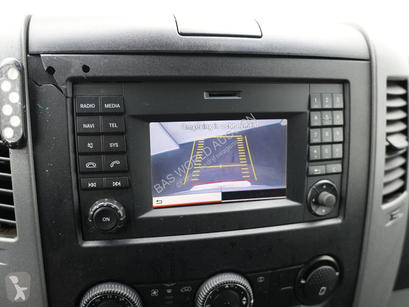 Лекотоварен автомобил Mercedes 311 CDI