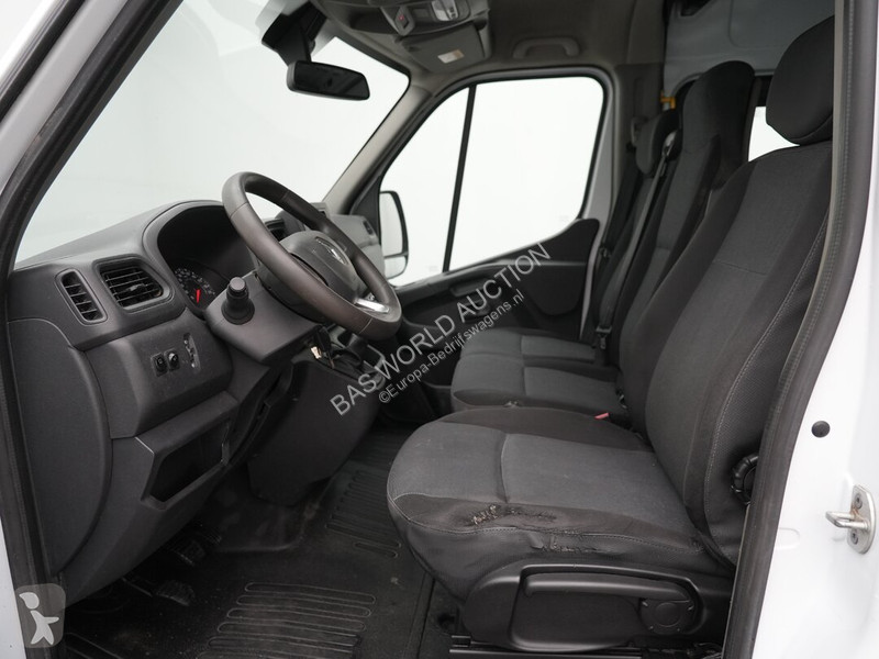 Furgoneta Renault 135PK