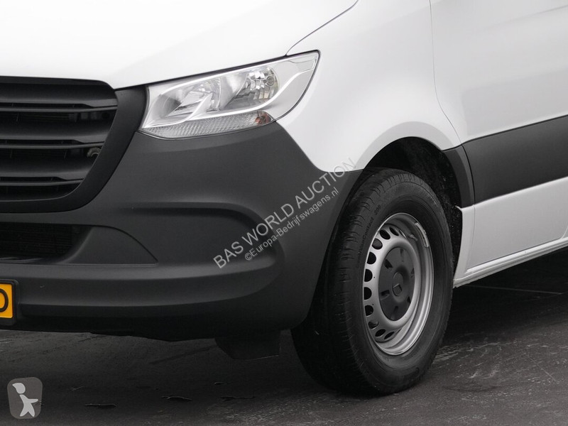 Лекотоварен автомобил Mercedes 315 CDI