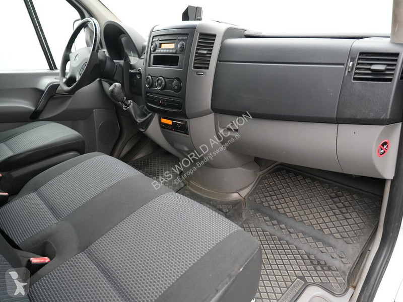 Лекотоварен автомобил Mercedes 516 CDI