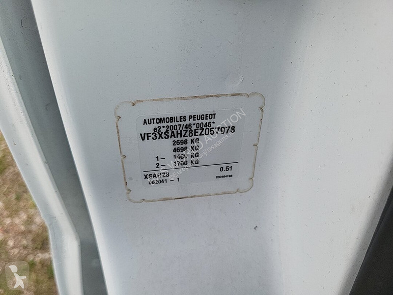 Furgoneta Peugeot 128pk