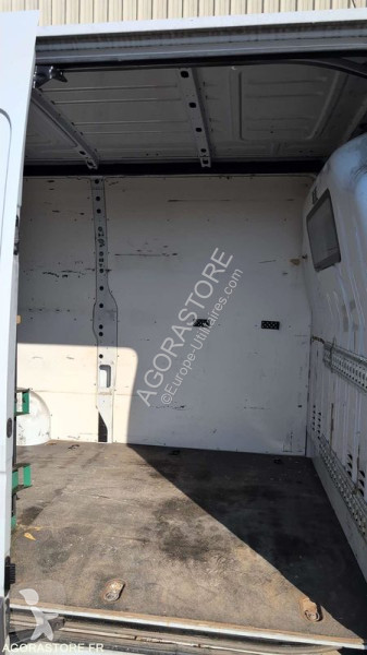 Лекотоварен автомобил Renault MASTER