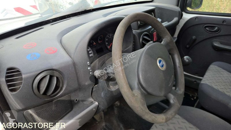 Лекотоварен автомобил Fiat DOBLO