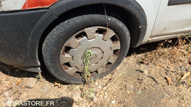 Лекотоварен автомобил Opel COMBO