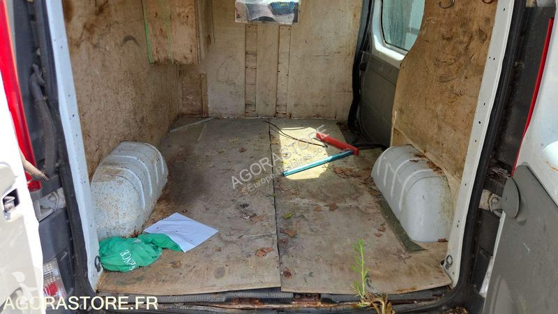 Лекотоварен автомобил Renault TRAFIC