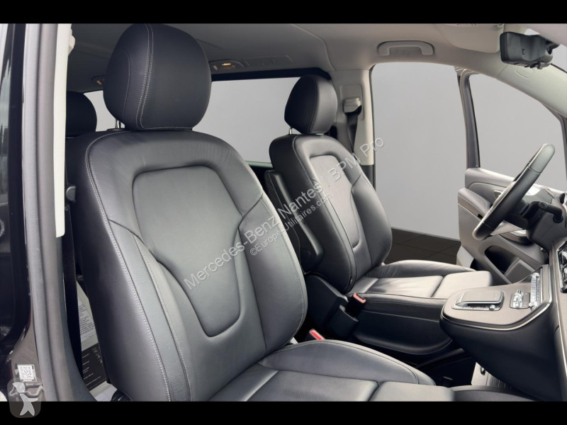 Лекотоварен автомобил Mercedes 300 d Long...