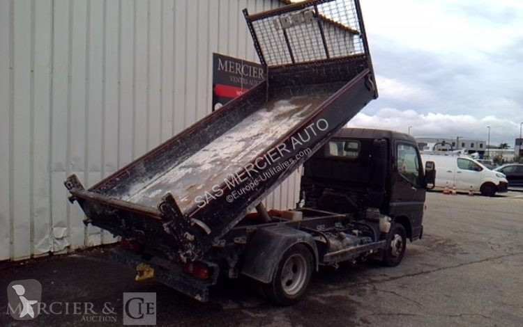 Furgoneta Fuso