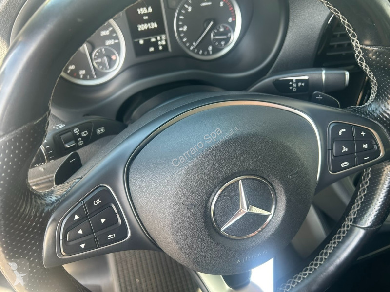 Bedrijfswagen Mercedes III