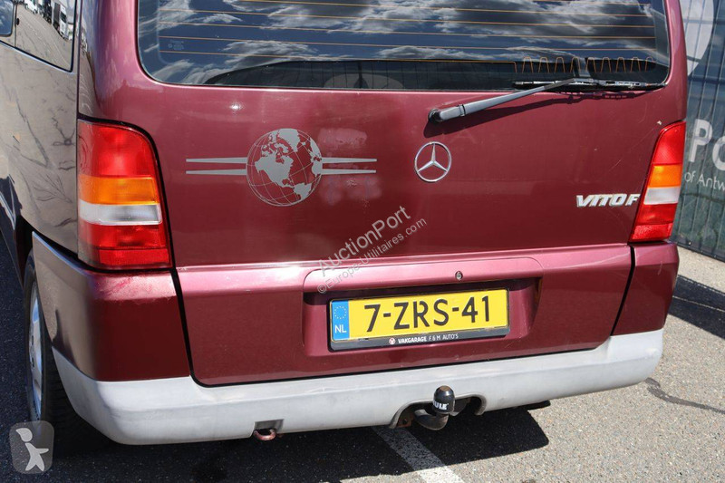 Bedrijfswagen Mercedes 114