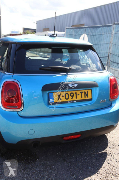 Mini One van