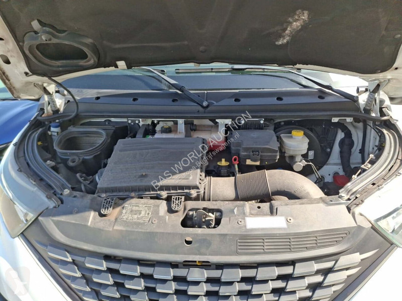 Furgoneta Iveco 3.0D 352L DC 6P. H2 AUT/ECC