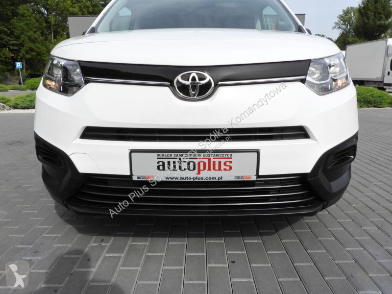 Furgoneta Toyota CITY
