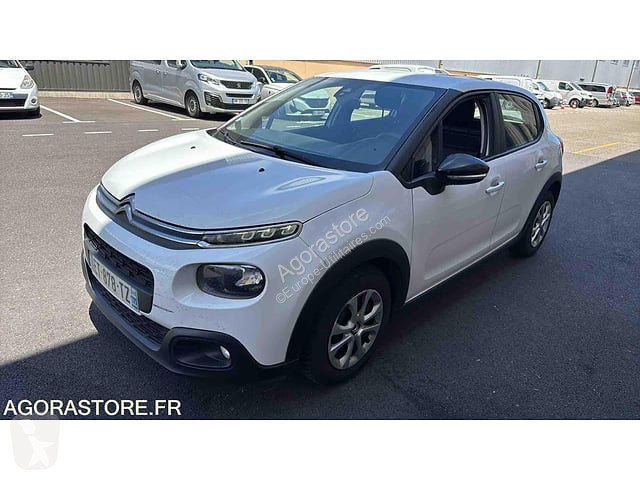 Коммерческий автомобиль