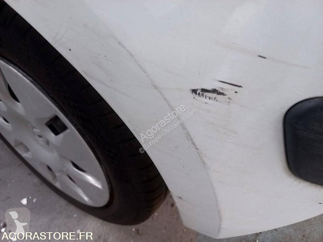 Коммерческий автомобиль