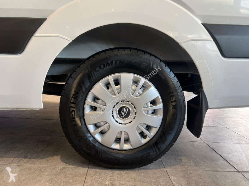 Furgoneta Hyundai H350...
