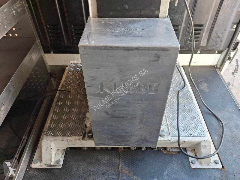 Furgoneta Renault 2.3 DCI 145