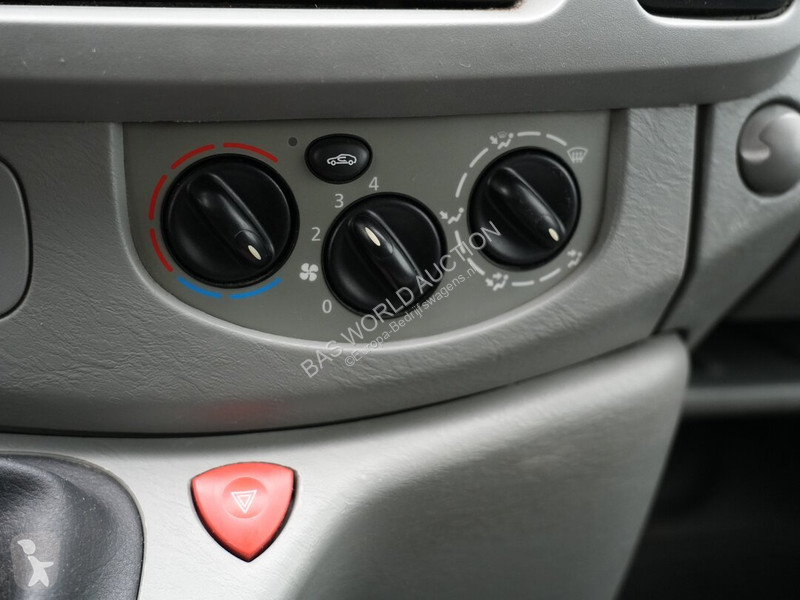 Furgoneta Opel 82pk