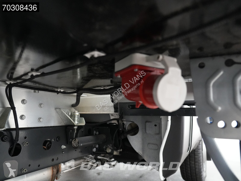 Haszongépjármű Iveco 72C18 3.0L Automaat 1000KG...