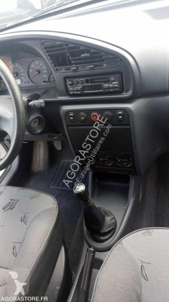 Veículo utilitário Peugeot PARTNER