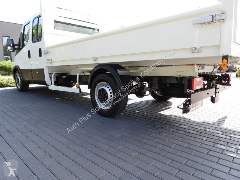 Veículo utilitário Iveco 35S14 DAILY