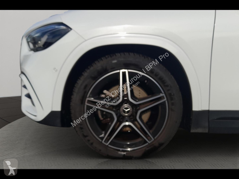 Veículo utilitário Mercedes GLA 200 d 150ch AMG...