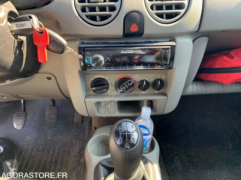 Véhicule utilitaire Renault KANGOO