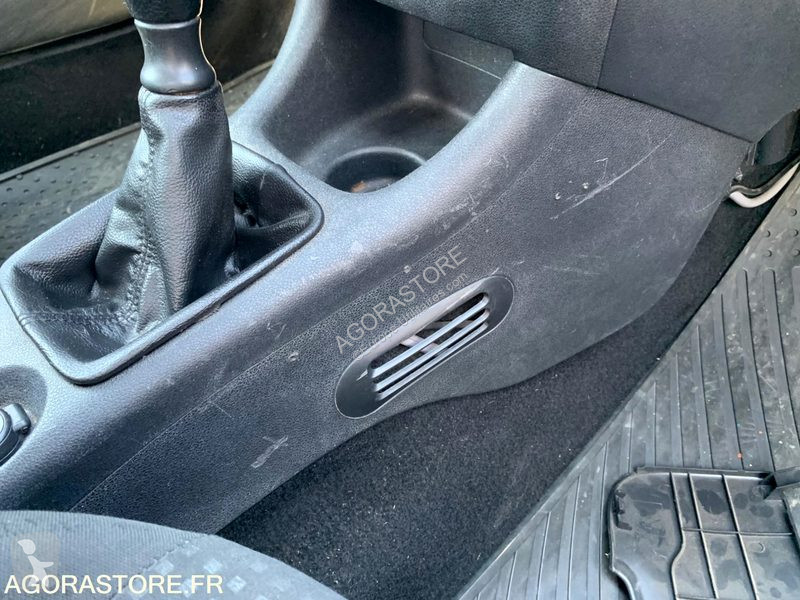 Véhicule utilitaire Peugeot 206