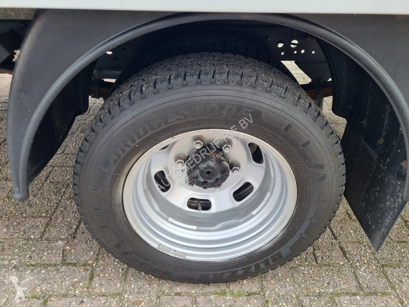 Veículo utilitário Iveco 35C16 D