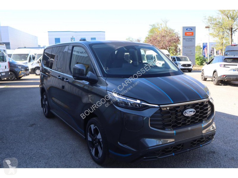Véhicule utilitaire Ford