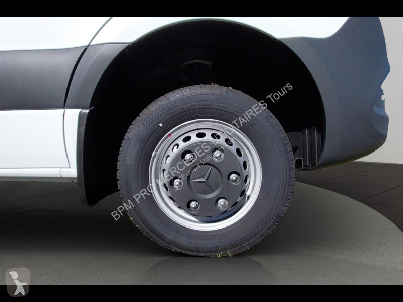 Véhicule utilitaire Mercedes CCb 519 Pro 37...
