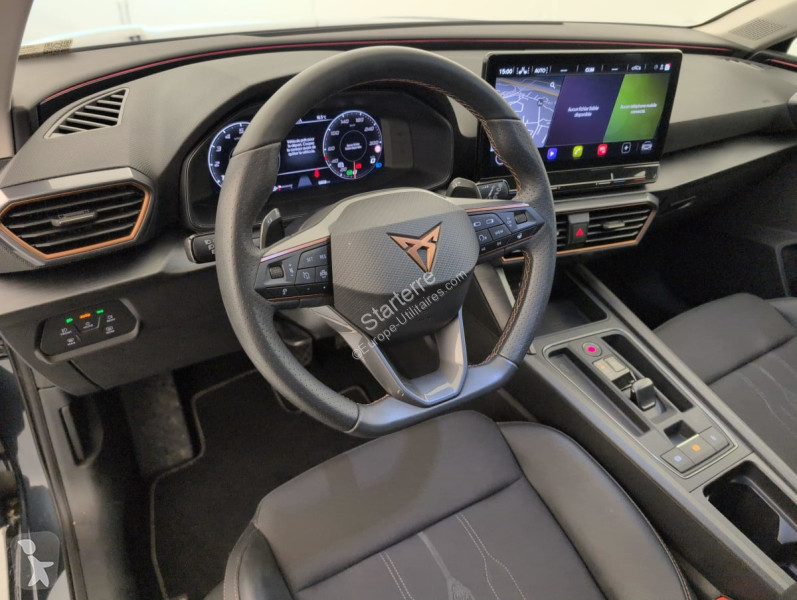 Véhicule utilitaire Cupra  LEON