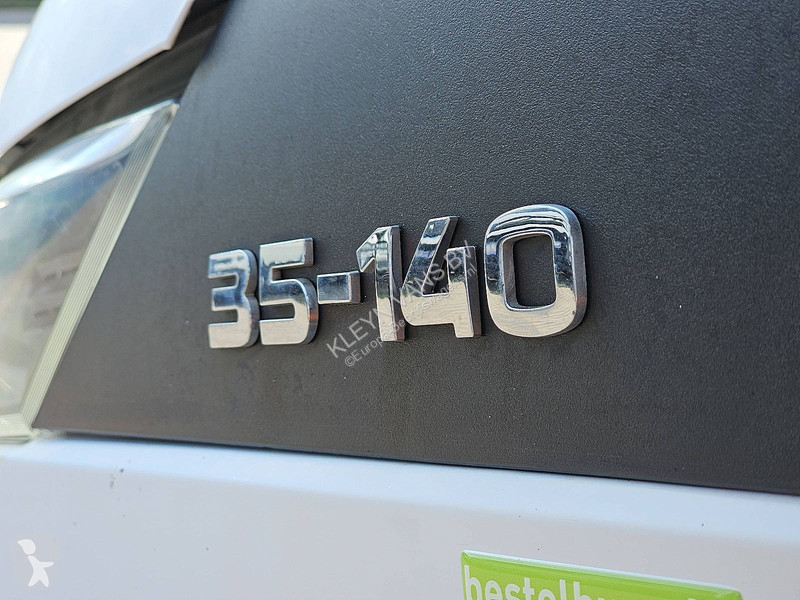Véhicule utilitaire Iveco 35 S 14