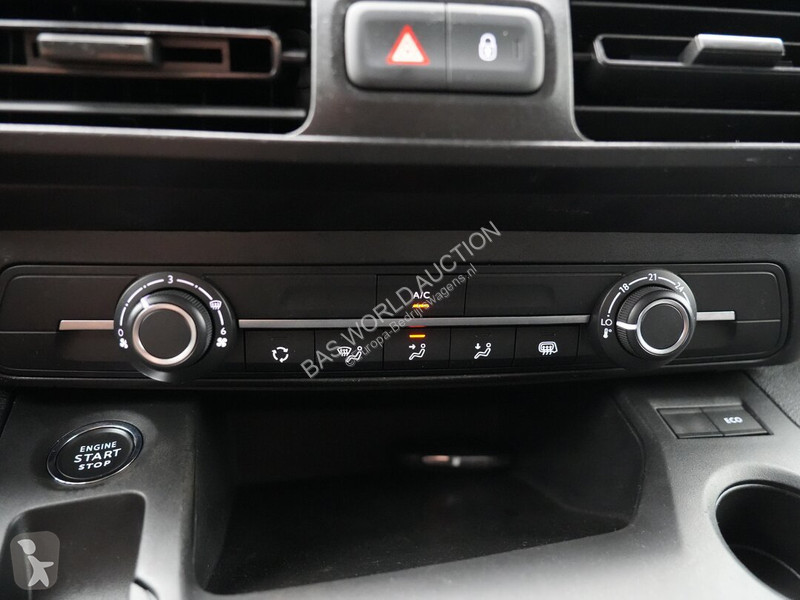 Véhicule utilitaire Opel 131PK