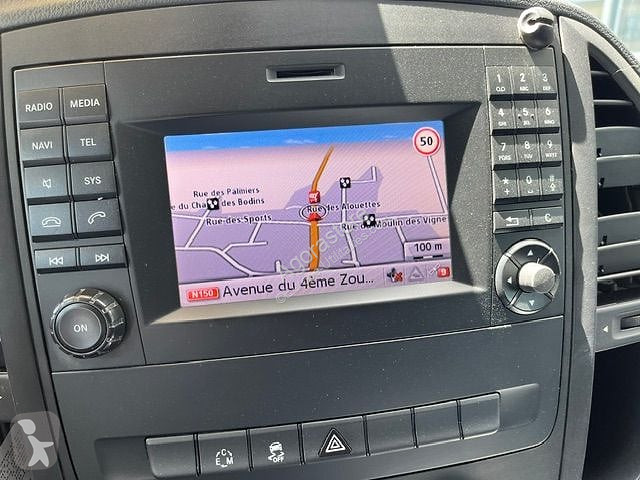 Véhicule utilitaire Mercedes VITO